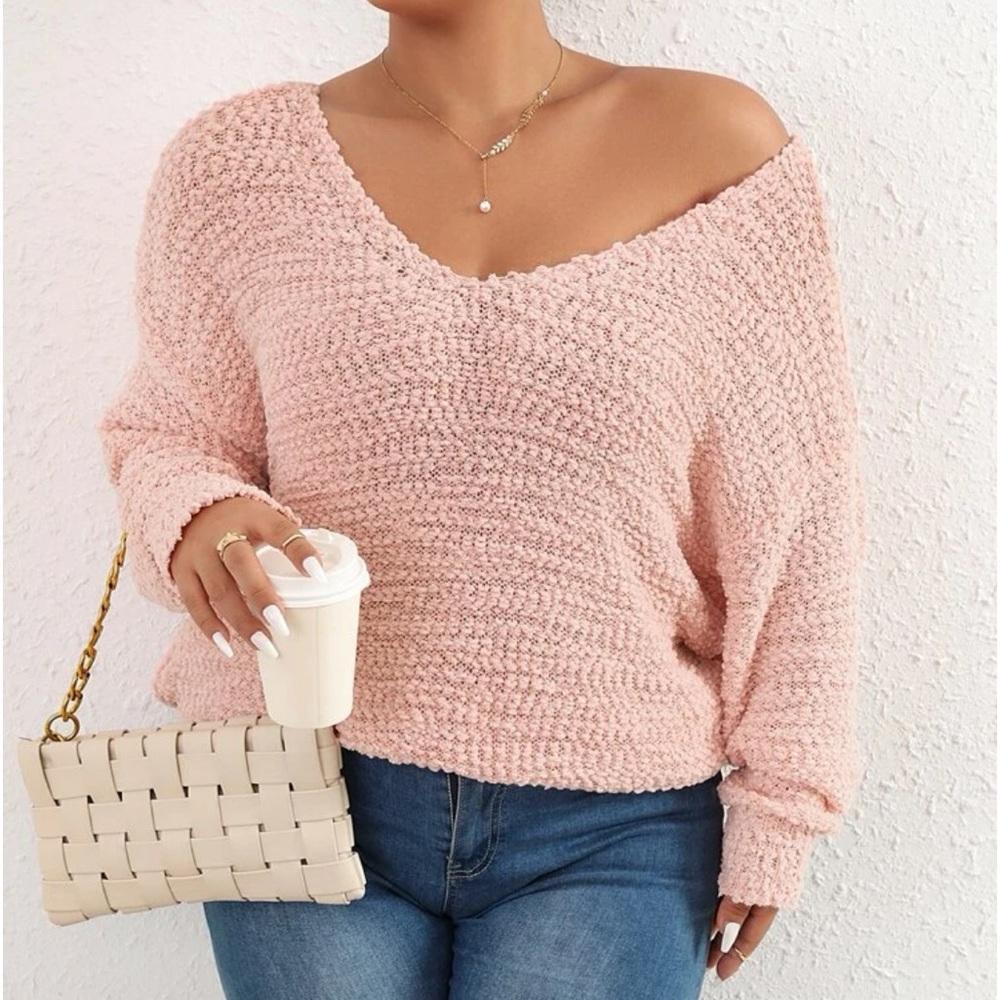 Cozy Plus Size Pearl Chain Detail Twist Back Drop Shoulder Sweater Top - Picture 3 of 6
